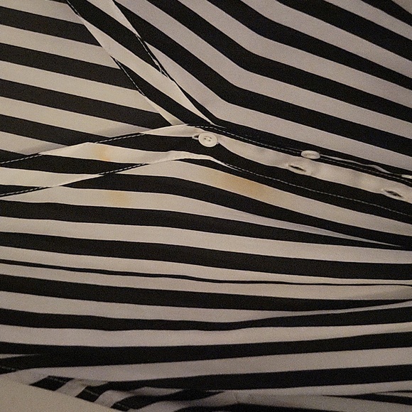 Torrid top size 2 - Picture 4 of 7